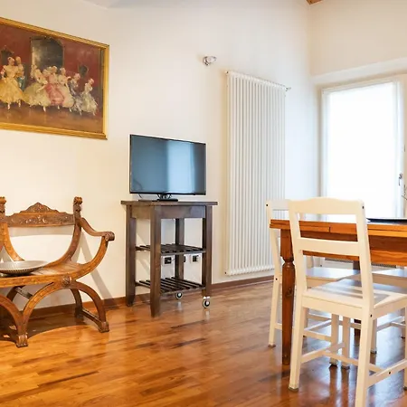 Guesthost - Byron In Historic Center Ravenna