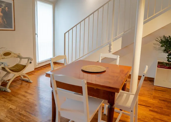 Lägenhet Guesthost - Byron In Historic Center